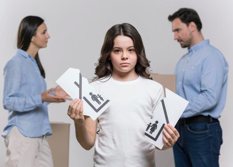 Home Mediators in training voor effectieve conflictbemiddeling tijdens praktijkgerichte cursus