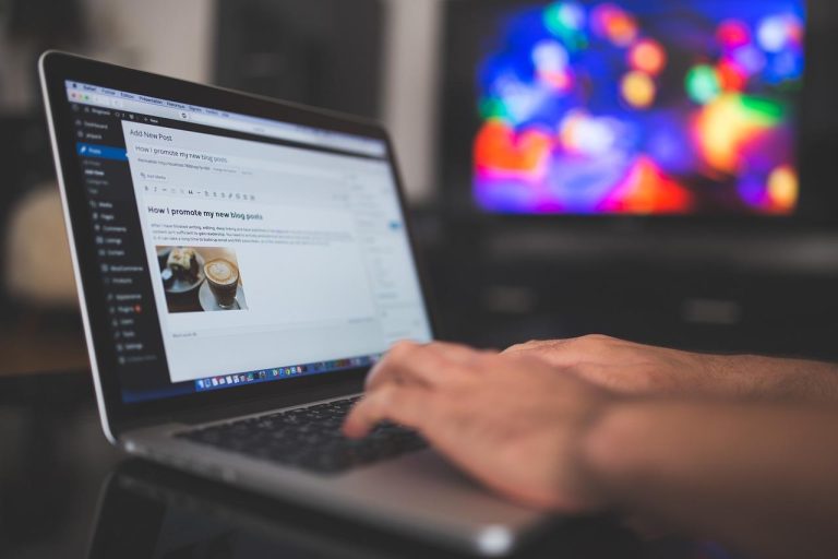 Home Visuele gids over razendsnelle websitecreaties met focus op snelle laadtijden, responsive design en SEO-optimalisatie